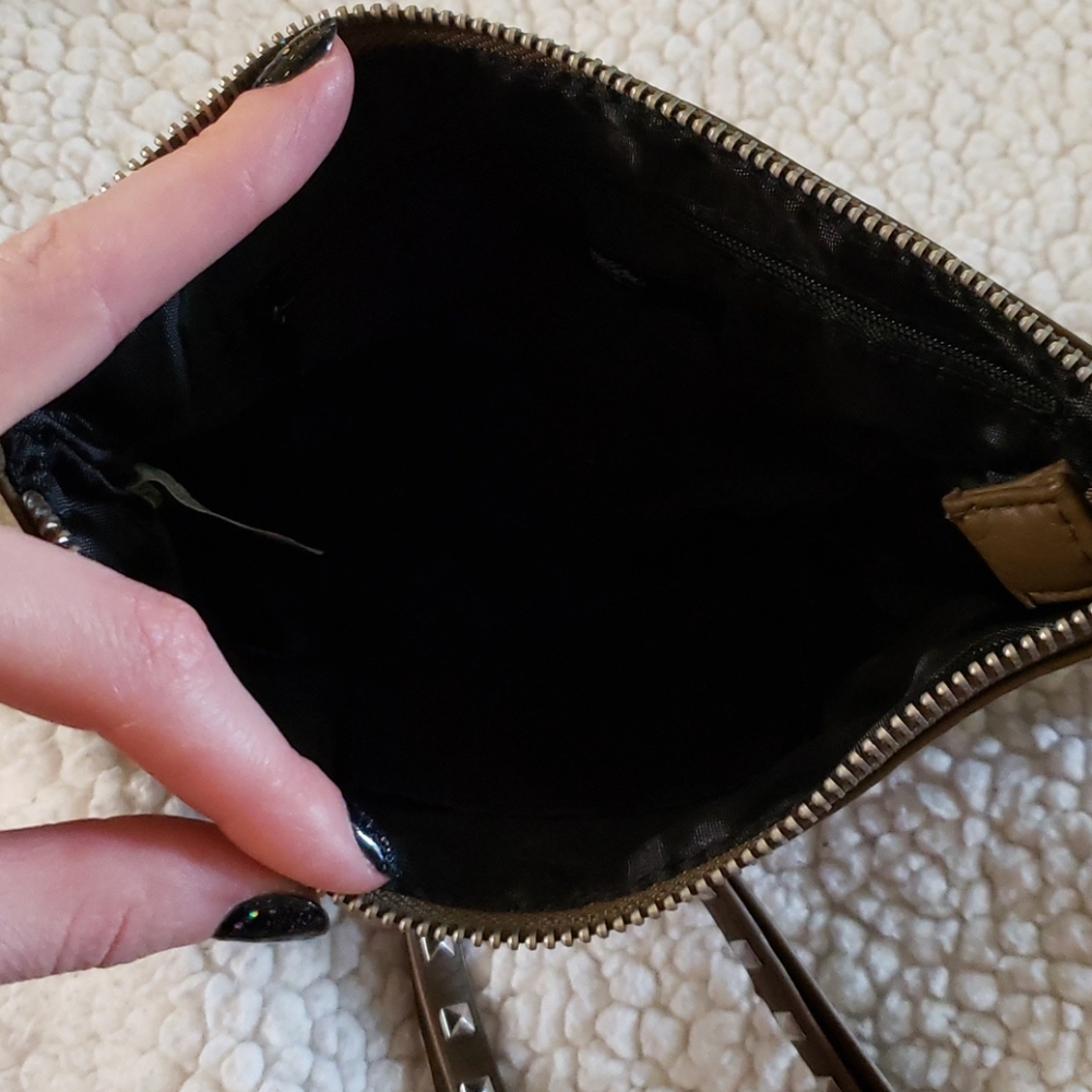 Mossimo Clutch - image 2